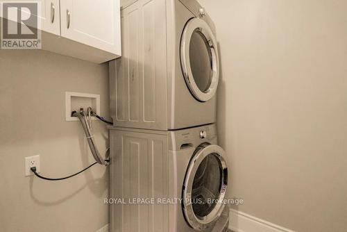 142 Rebecca Street, Oakville, ON - Indoor Photo Showing Other Room