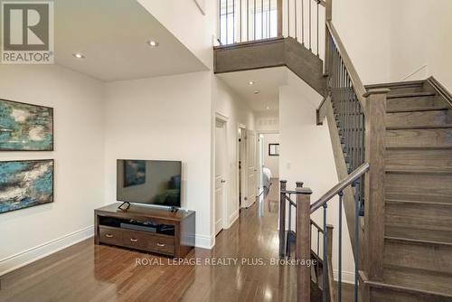 142 Rebecca Street, Oakville, ON - Outdoor