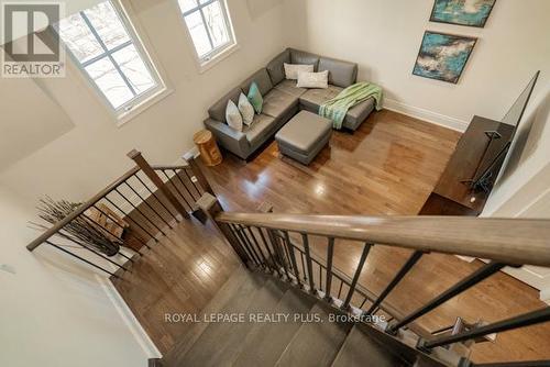 142 Rebecca Street, Oakville, ON - Indoor Photo Showing Garage