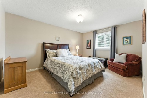 3 Atkins Drive, Hamilton, ON - Indoor Photo Showing Bedroom