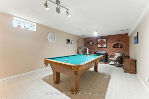 3 Atkins Drive, Hamilton, ON - Indoor Photo Showing Other Room