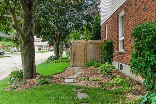 3 Atkins Drive, Hamilton, ON - Outdoor