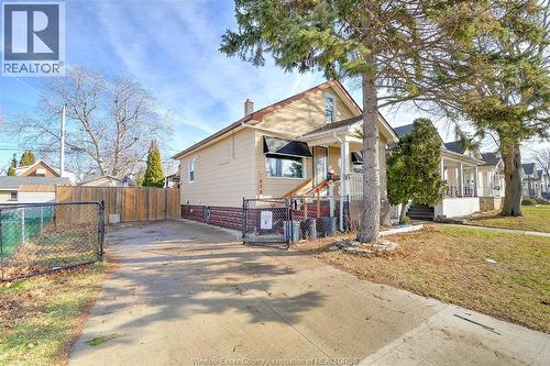 1808 CADILLAC  Windsor, ON N8W 3X9