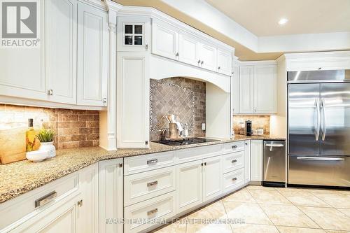 1209 Seadon Road, Springwater, ON - Indoor Photo Showing Kitchen With Upgraded Kitchen