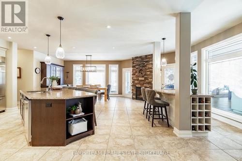 1209 Seadon Road, Springwater, ON - Indoor