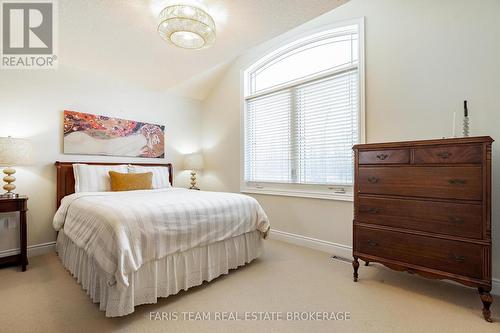 1209 Seadon Road, Springwater, ON - Indoor Photo Showing Bedroom