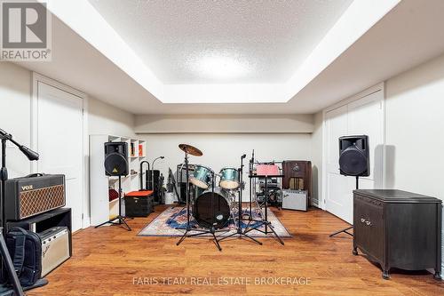 1209 Seadon Road, Springwater, ON - Indoor