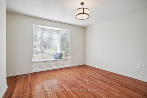 55 Edgewater Drive, Hamilton, ON - Indoor Photo Showing Other Room