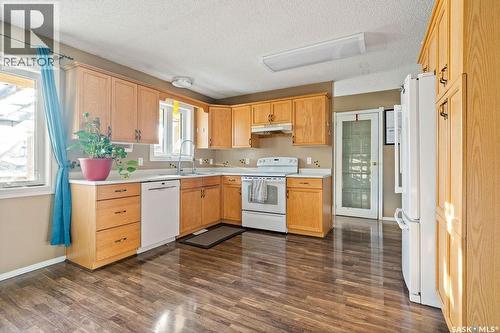 50 Hyland Crescent, Regina, SK - Indoor Photo Showing Kitchen With Double Sink