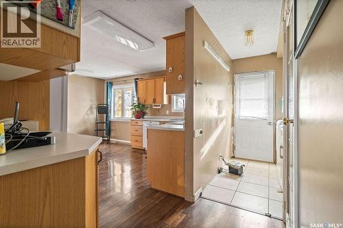 50 Hyland Crescent, Regina, SK - Indoor Photo Showing Kitchen