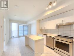 1825 - 9000 JANE STREET  Vaughan, ON L4K 0M6