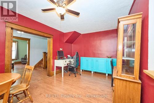 51 Grove Street, Welland (Welland Downtown), ON - Indoor Photo Showing Dining Room
