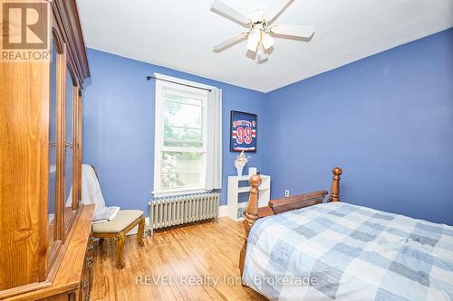 51 Grove Street, Welland (Welland Downtown), ON - Indoor Photo Showing Bedroom