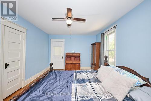 51 Grove Street, Welland (Welland Downtown), ON - Indoor Photo Showing Bedroom