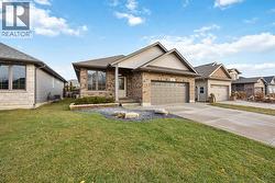 231 Meadowlark LANE  Sarnia, ON N7S 0B7