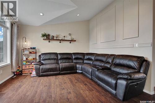 439 Snead Crescent, Warman, SK - Indoor Photo Showing Living Room