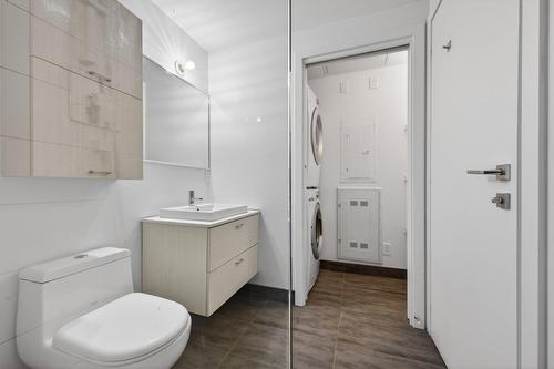 Bathroom - 307-1211 Rue Drummond, Montréal (Ville-Marie), QC - Indoor Photo Showing Bathroom