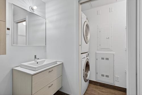 Laundry room - 307-1211 Rue Drummond, Montréal (Ville-Marie), QC - Indoor Photo Showing Laundry Room