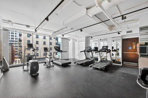 Exercise room - 307-1211 Rue Drummond, Montréal (Ville-Marie), QC - Indoor Photo Showing Gym Room