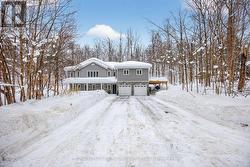 135 HURONWOODS DRIVE  Oro-Medonte, ON L0K 1E0