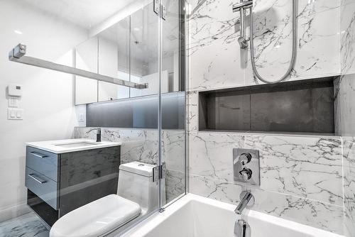 Bathroom - 712-2020 Boul. René-Lévesque O., Montréal (Ville-Marie), QC - Indoor Photo Showing Bathroom