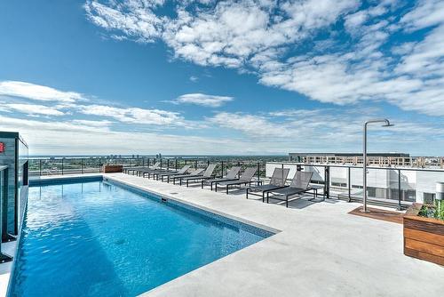 Pool - 712-2020 Boul. René-Lévesque O., Montréal (Ville-Marie), QC - Outdoor With In Ground Pool With View