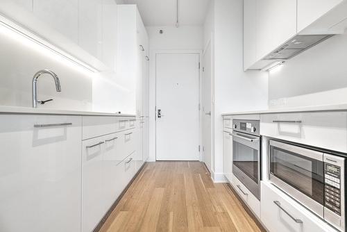 Kitchen - 712-2020 Boul. René-Lévesque O., Montréal (Ville-Marie), QC - Indoor Photo Showing Kitchen