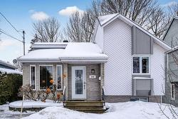 436 4e Avenue  Deux-Montagnes, QC J7R 3B6