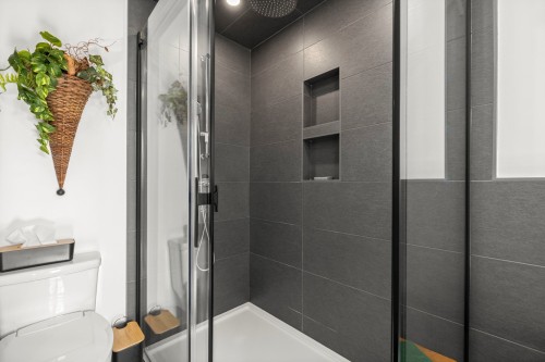 Salle de bains - 259 Rue Des Plaines, Les Coteaux, QC - Indoor Photo Showing Bathroom