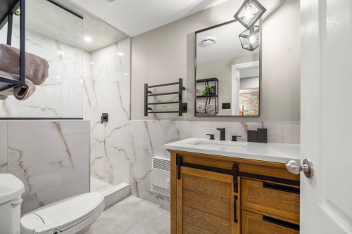 Salle de bains - 259 Rue Des Plaines, Les Coteaux, QC - Indoor Photo Showing Bathroom