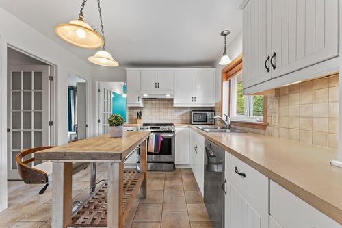 Cuisine - 183 Ch. Cooledge, Austin, QC - Indoor Photo Showing Kitchen With Double Sink