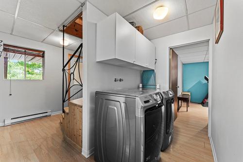 Salle de lavage - 183 Ch. Cooledge, Austin, QC - Indoor Photo Showing Laundry Room