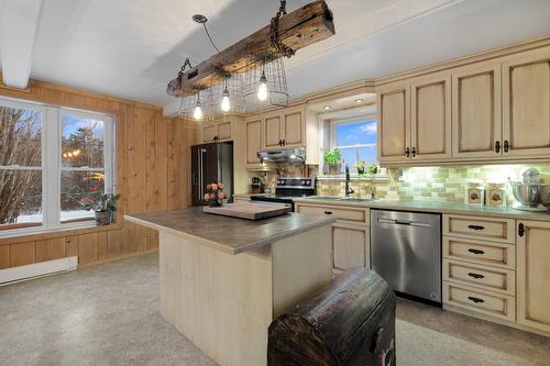 Cuisine - 231 9E-Et-10E Rang, Saint-Camille, QC - Indoor Photo Showing Kitchen