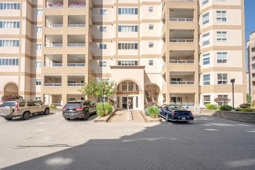 306-2285 Atkinson Street  Penticton, BC V2A 8R7