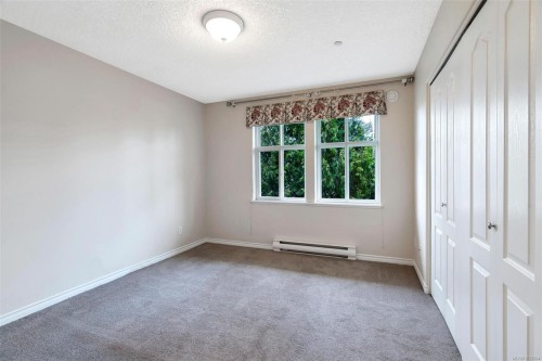 302-1663 Mckenzie Ave, Saanich, BC - Indoor Photo Showing Other Room