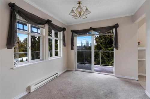 302-1663 Mckenzie Ave, Saanich, BC - Indoor Photo Showing Other Room