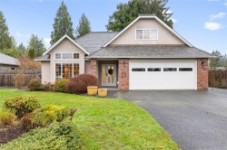 559 Juniper Dr  Qualicum Beach, BC V9K 2J2