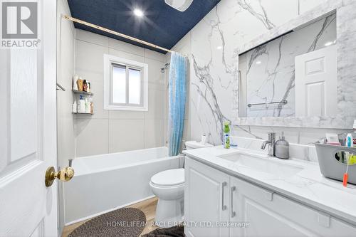 100 West 3Rd Street, Hamilton, ON - Indoor Photo Showing Bathroom