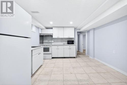 100 West 3Rd Street, Hamilton, ON - Indoor Photo Showing Kitchen