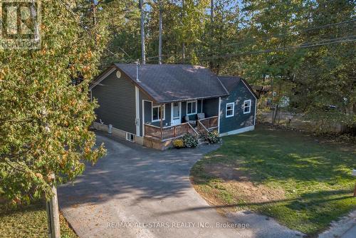 16 PARKHILL DRIVE  Kawartha Lakes (Fenelon Falls), ON K0M 1N0