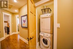 Laundry closet - 