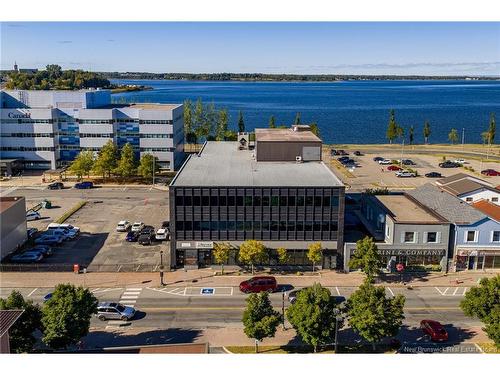 159 Main St, Bathurst, NB 