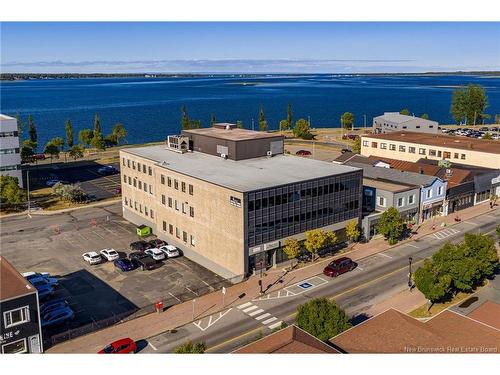 159 Main St, Bathurst, NB 