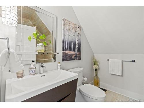 30 Harvest Crt, Fredericton, NB 