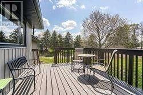 10 Cutting Crescent, King, ON - Outdoor With Deck Patio Veranda