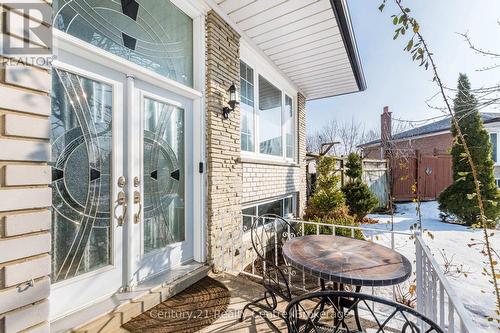 3800 Wyewood Road, Mississauga, ON - Outdoor