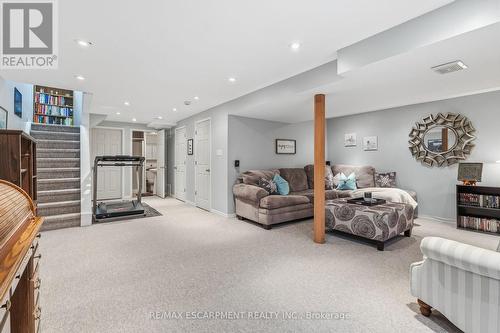 5316 Dryden Avenue, Burlington, ON - Indoor