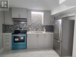 92 HUMBERSTONE CRESCENT  Brampton, ON L7A 4C1