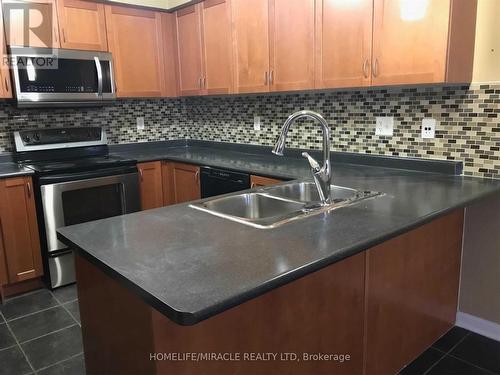1175 Mcdowell Crescent, Milton, ON - Indoor Photo Showing Kitchen With Double Sink