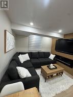 BASEMENT - 925 COBB COURT  Mississauga, ON L5V 1X8